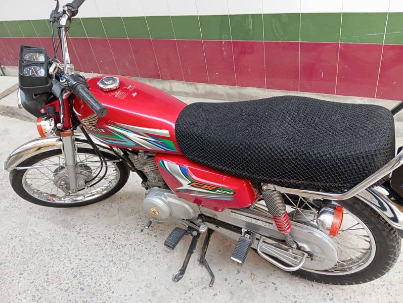 Honda CG 125 model 2023/2024 3