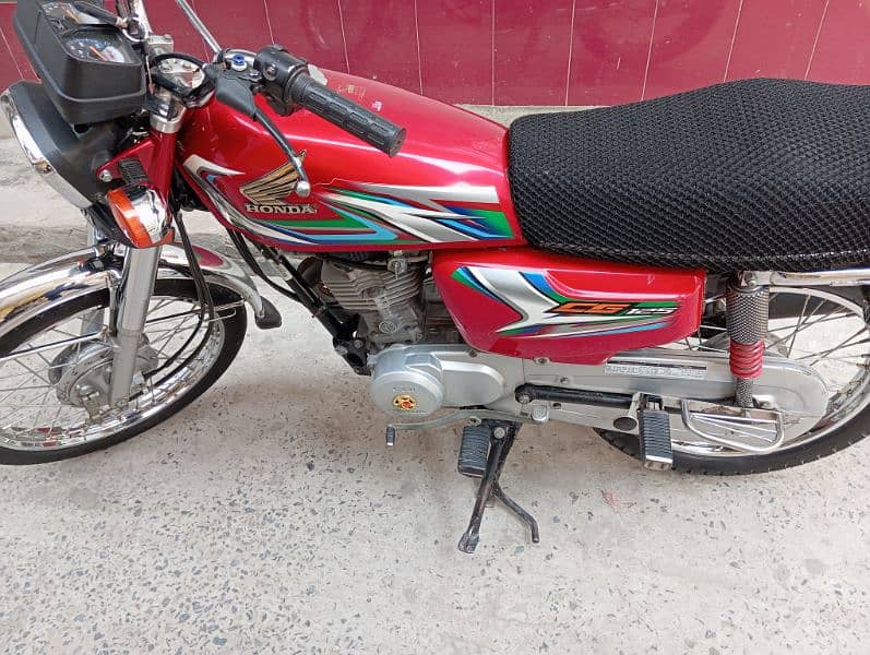 Honda CG 125 model 2023/2024 7