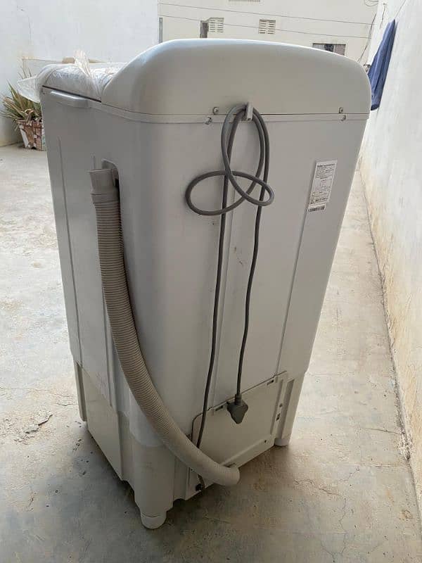 Haier washing machine For sell condition 10 by 10 1