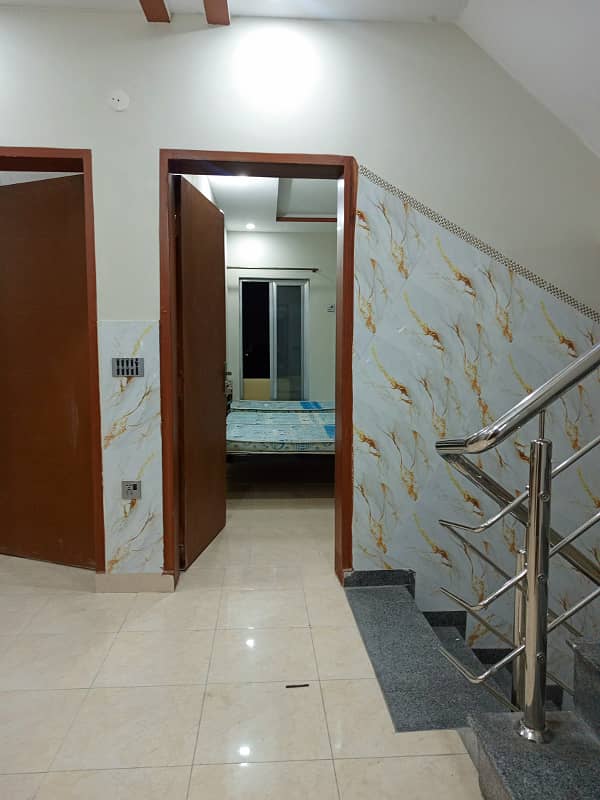 Running hostel building for rent setup for sale in Johar town opposite umt university hostels area profitable building 7