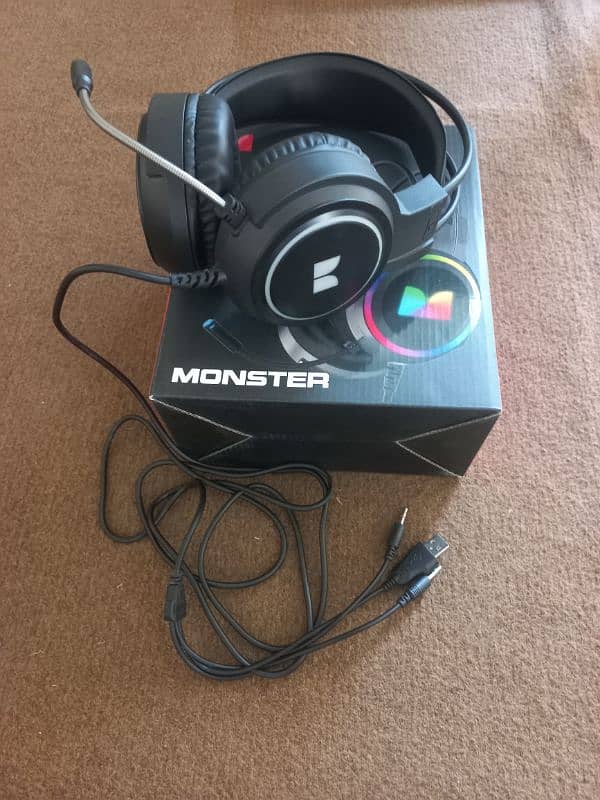 Gaming Headphones and Mic good offer 1