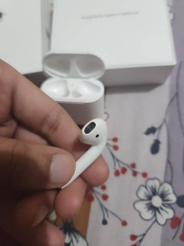 Airpods 2nd generation [orginal] 3