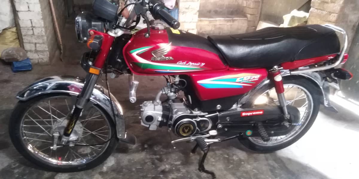 honda 70t 2016 janiun vary vary good condition 2