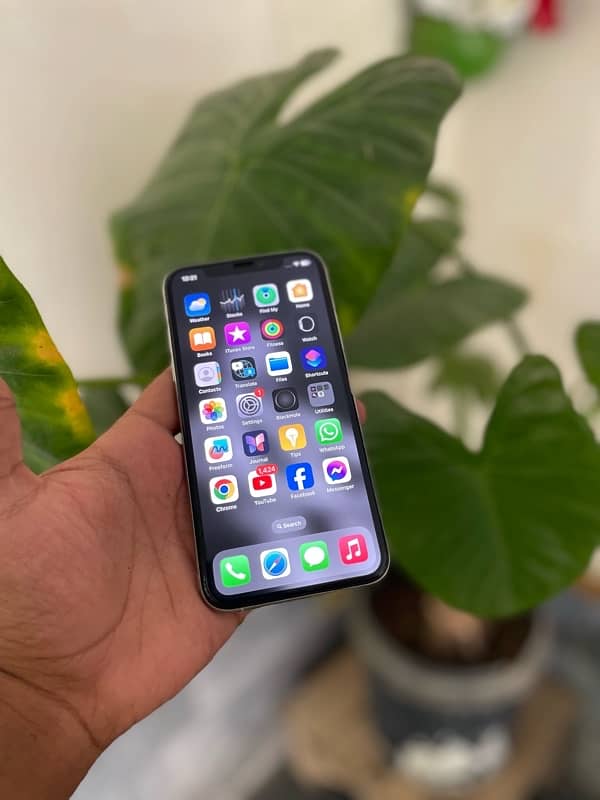 iphone XS JV 5