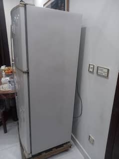 Dawlance Refrigerator Large Size l For Sale On Fair Price