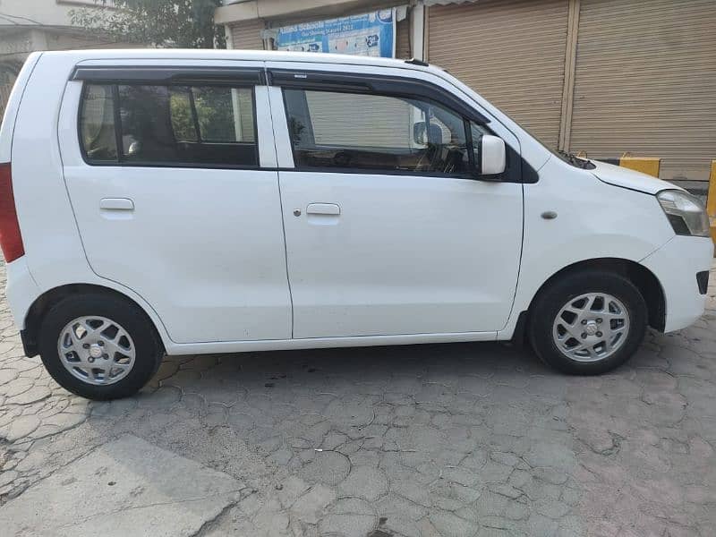 Suzuki Wagon R 2022 4