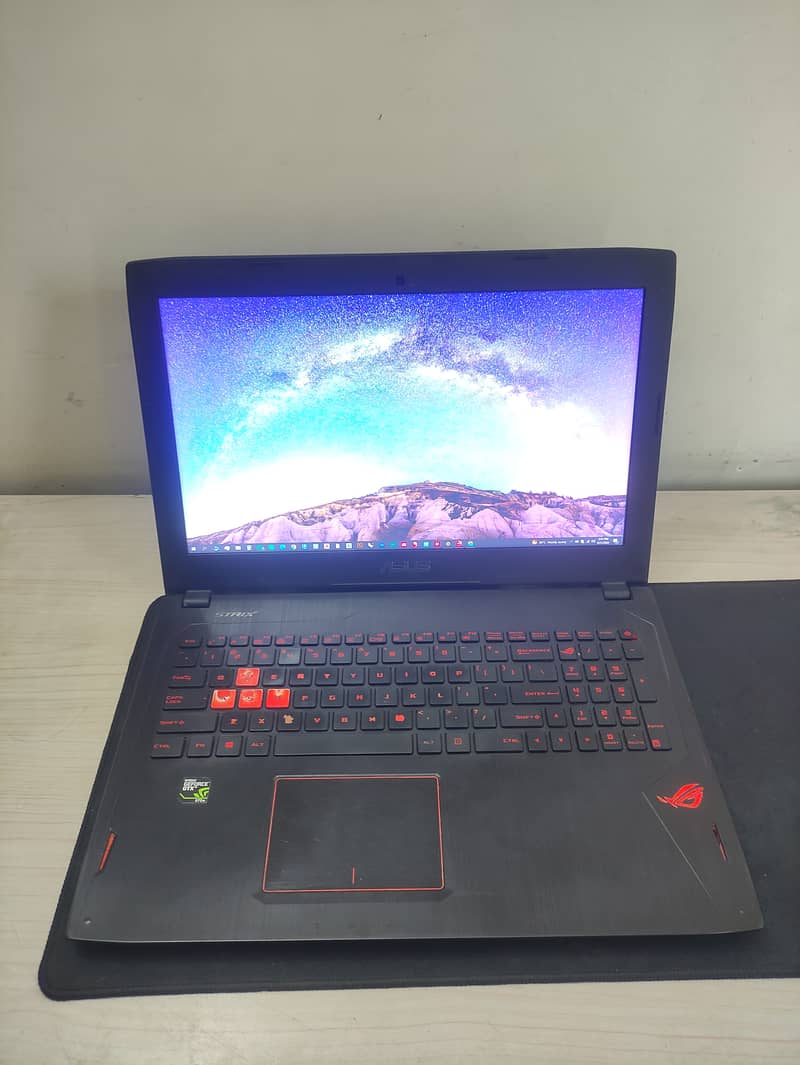 Asus ROG Strix Gaming Laptop | Nvidia 970m | 16 GB Ram | 128 + 512 2