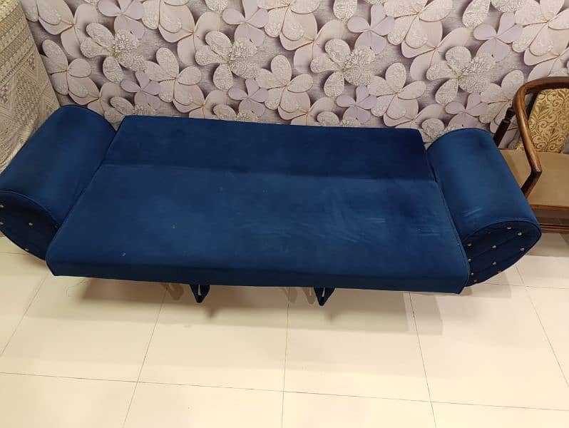 Sofa Cumbed Good Condition with Original Foam Quality 6