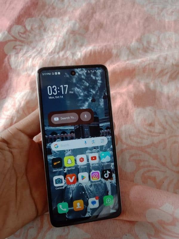 Infinix smart 8 11