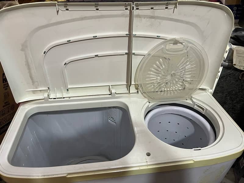 brand new imported washing machine with spinner, twin tub 3