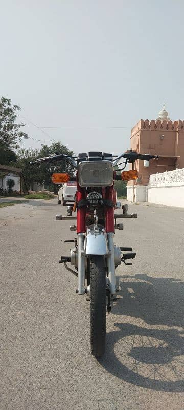 Yamah Royal 100cc 0