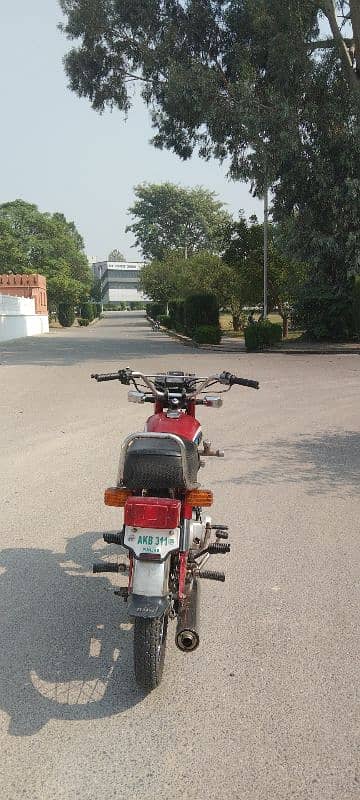 Yamah Royal 100cc 5