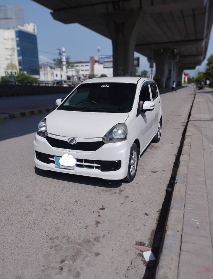 Daihatsu Mira 2012 1