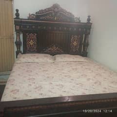 bed set having 1 dressing and 1 almirah price is negotiable