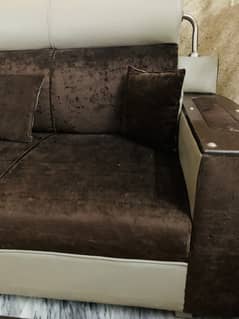 Sofas and table for sale 0