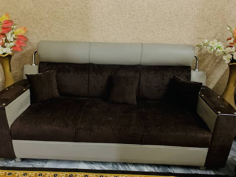 Sofas and table for sale 6