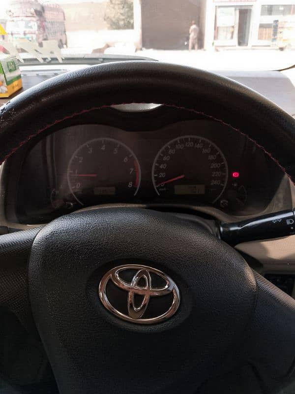 Toyota Corolla XLI 2013 4