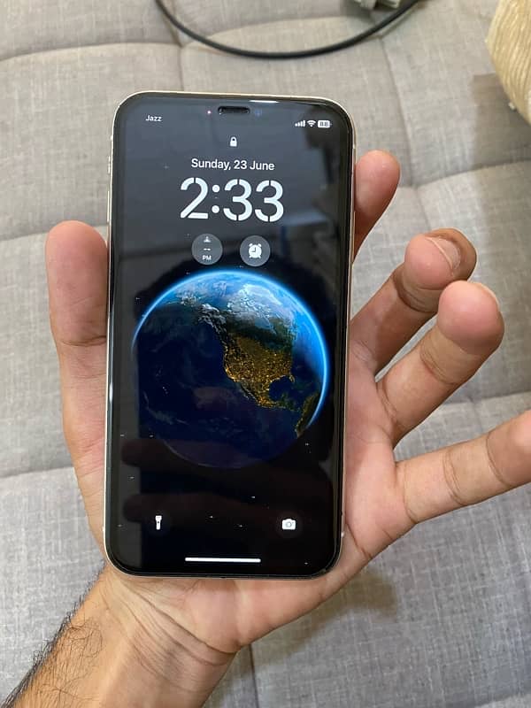 iphone 11   64 gb all okk non pta 1