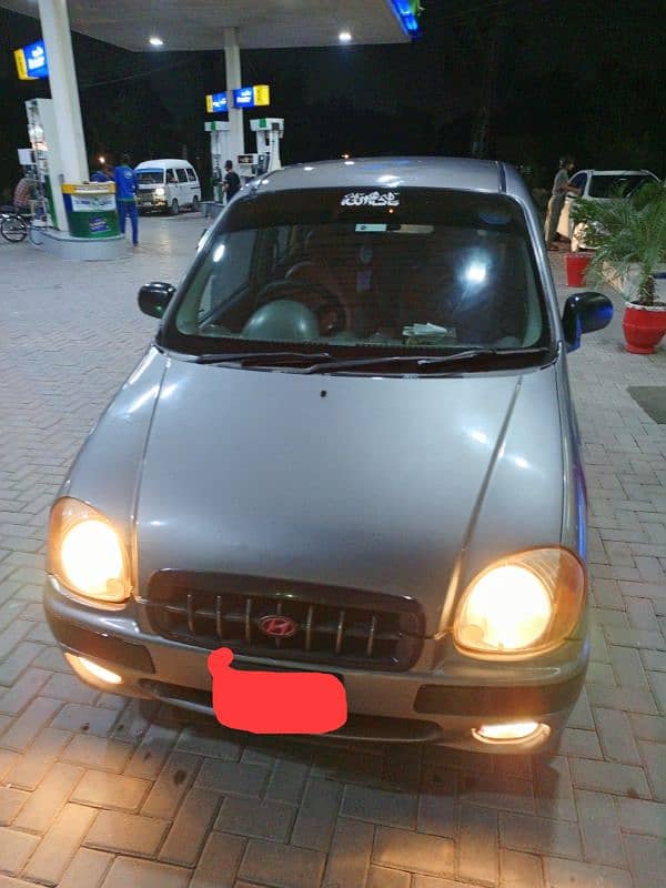 Hyundai Santro 2004,non accidental,read full before contact,Family use 5