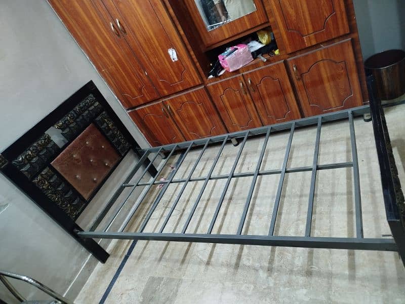 2 single bed iron 4