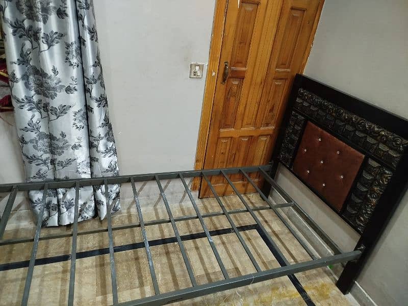 2 single bed iron 8