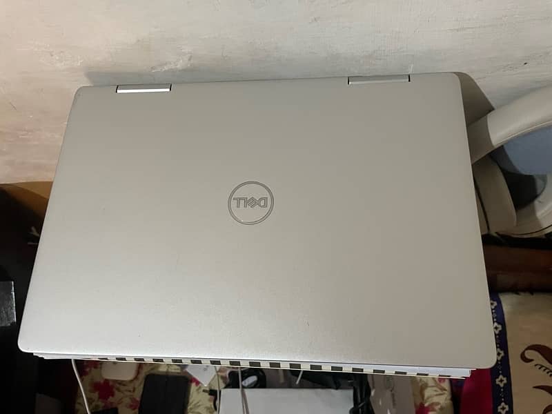 Dell Inspiron 7386 2-in-1 Laptop Touch and Type Tablet Mode 0