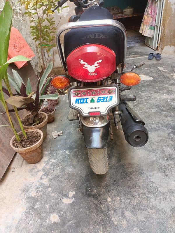 honda 125 model 2021 Red color Karachi number 2