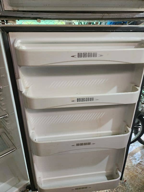 dawlance refrigerator 4