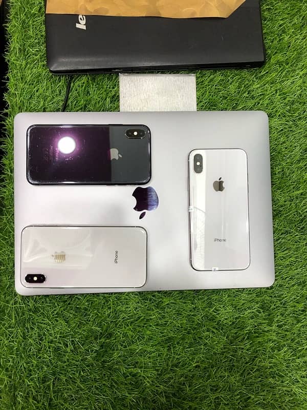 i phone x pta approved /- 03461809478 0