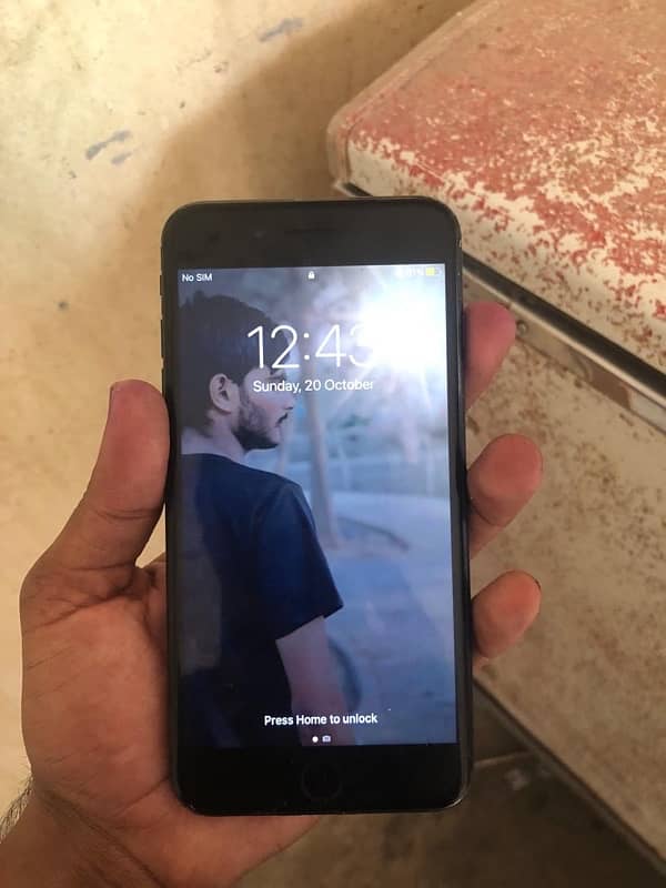 I phone 7 plus water pack 128gb storage condition 10/10 77health/NonPt 3