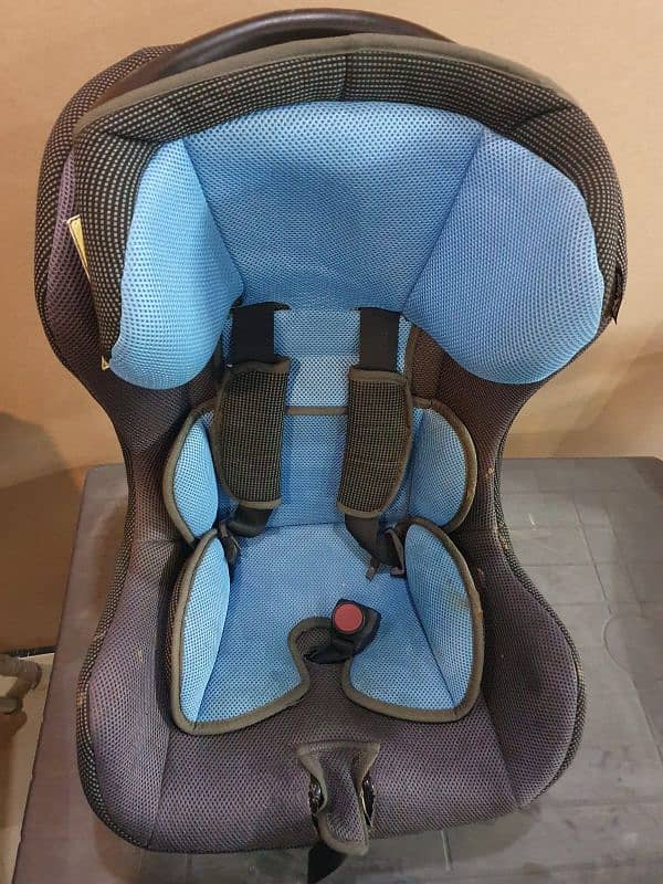 car seat/ carry cot for toddlers and infants 5