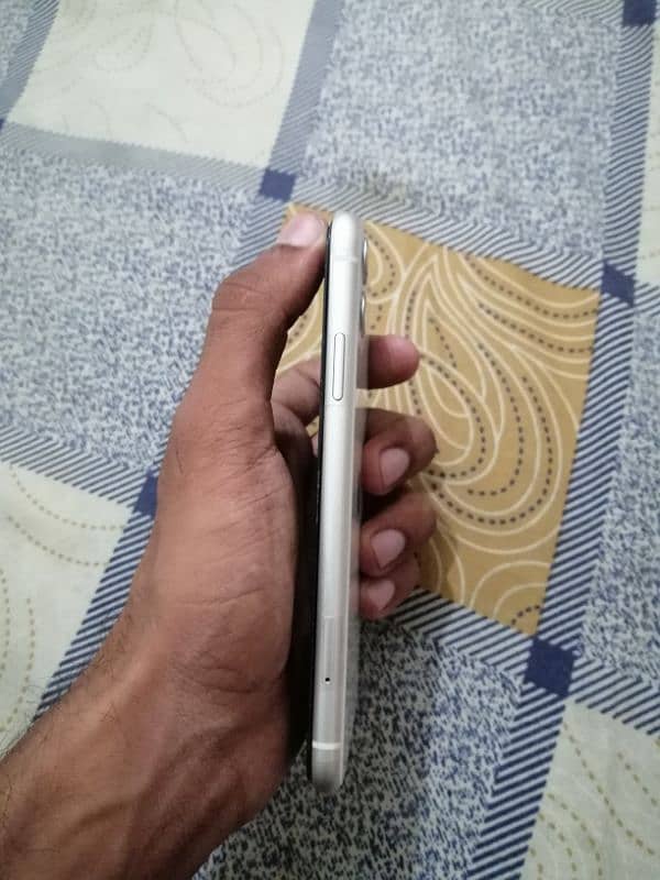 IPhone 11 non pta jv 2