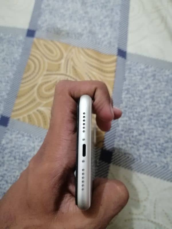 IPhone 11 non pta jv 4