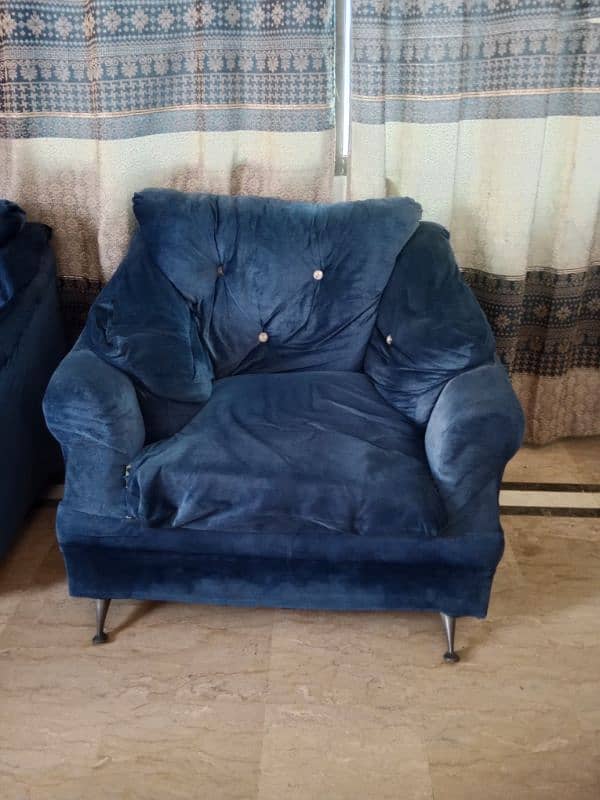 Blue sofa set used for sale 4