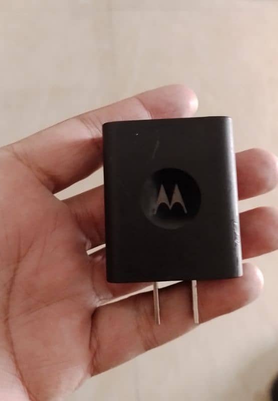 Motorola Charger 1