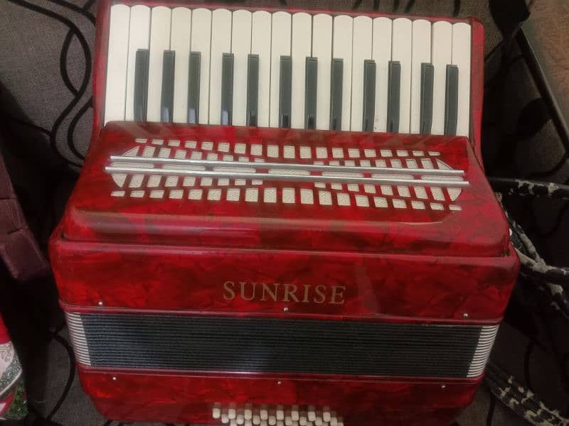 Accordion|Piano|Melodica|Keyboard|Harmonium|Tabla|Dholak|Rabab 2