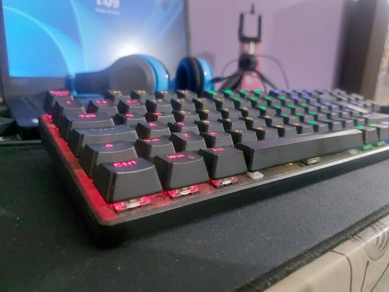 Mechanical wired keyboard  with different rgb light and styles 1