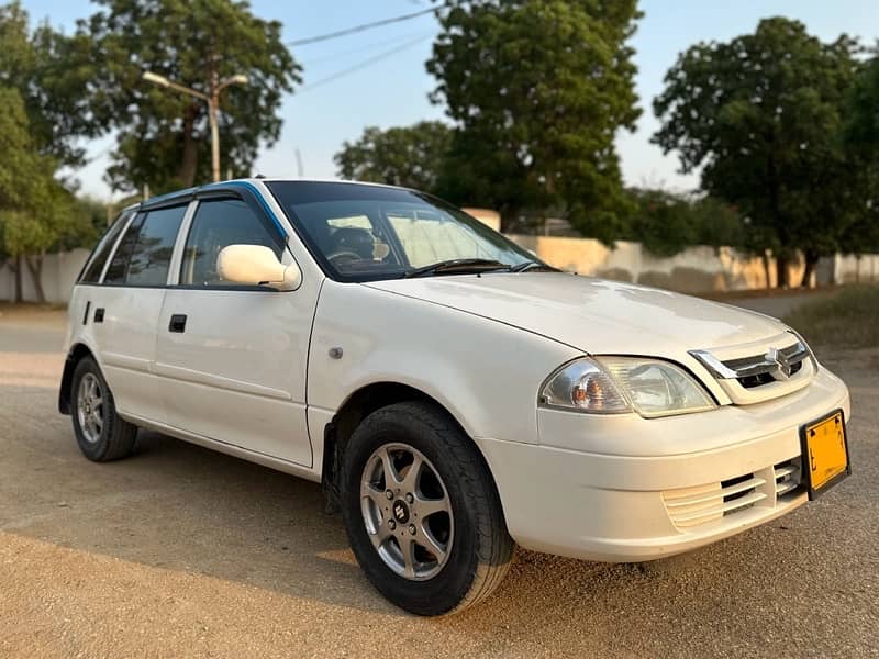 Suzuki Cultus 2017 Limited Edition in excellent condition. 5