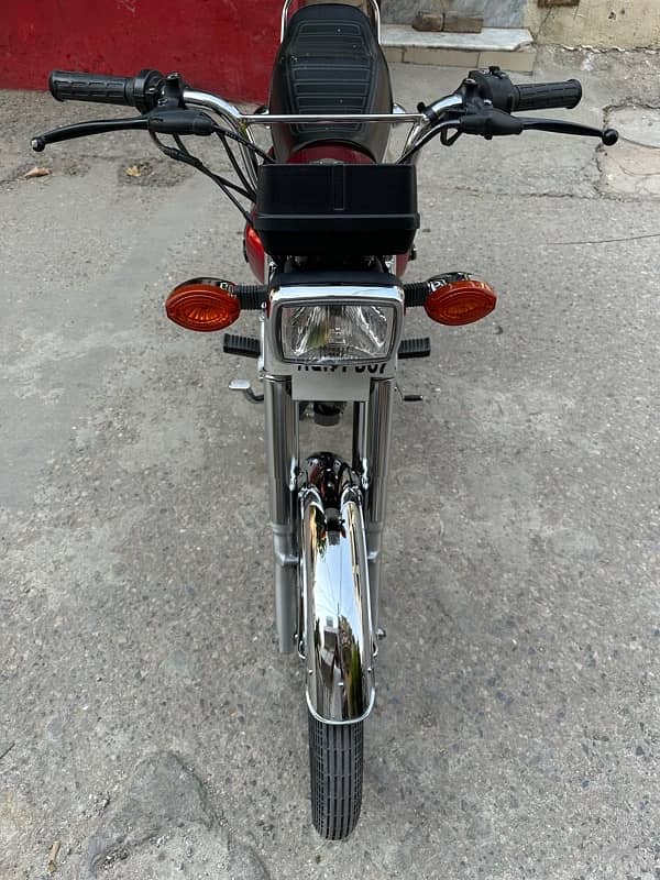 Honda 125 Self Start 1