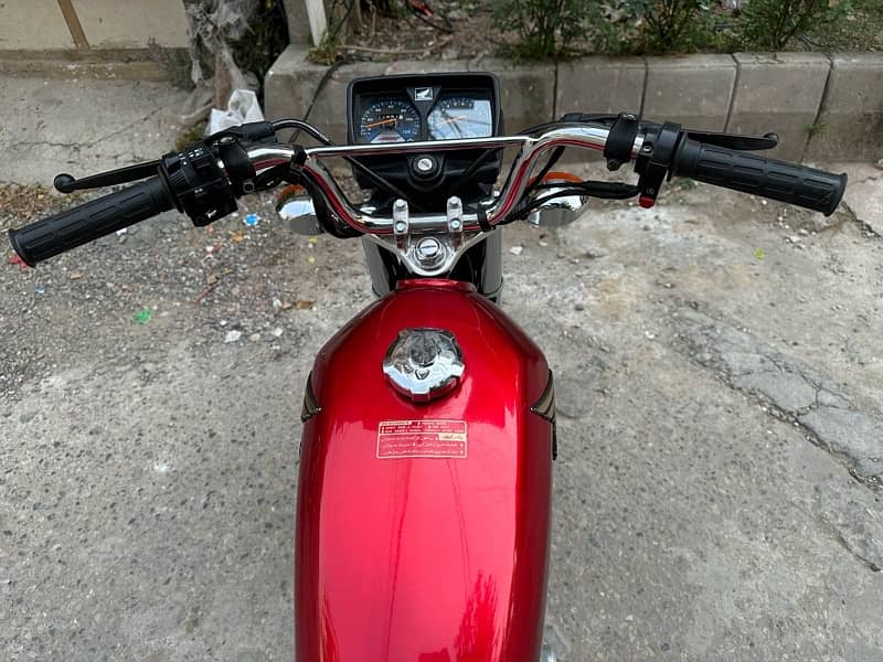 Honda 125 Self Start 3