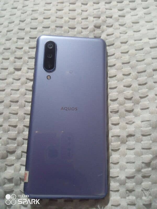 AQUOS zero 5G 6