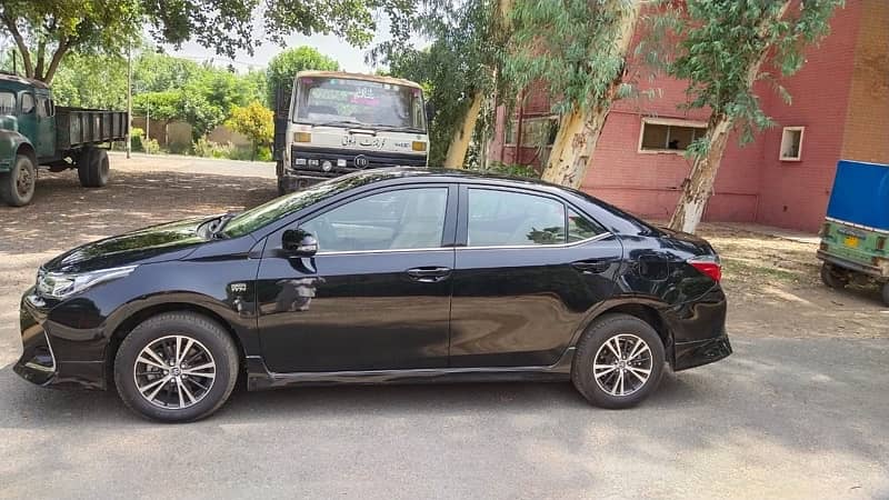 Toyota Corolla Altis 1.6X 2022 3