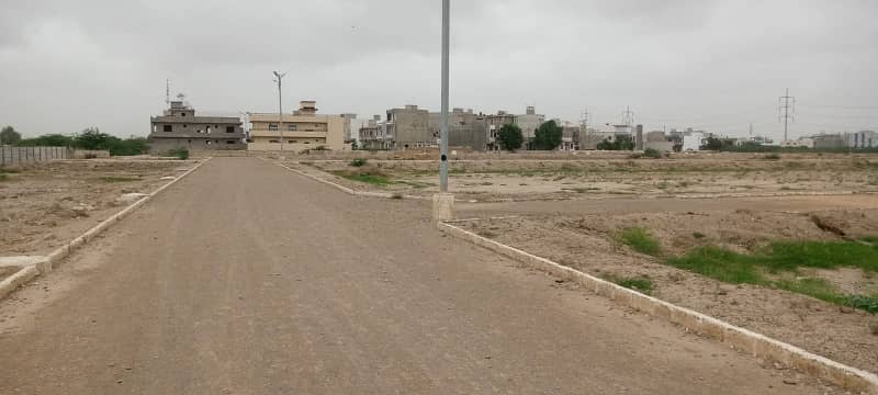 400 Yards Corner Plot in Block-4 Pir Ahmed Zaman Town Available 7