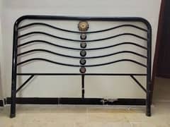 Rod Iron Queen Size Bed 0