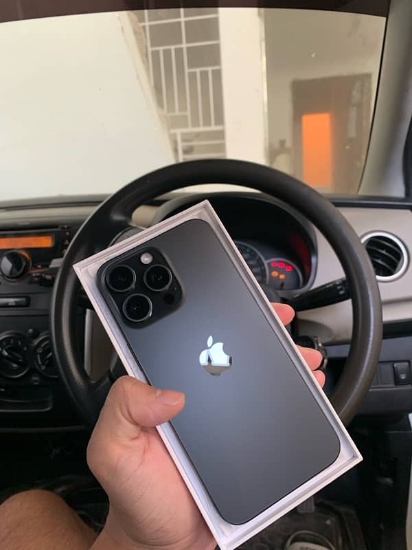 iPhone 15 Pro Max Jv black color 256gb 3