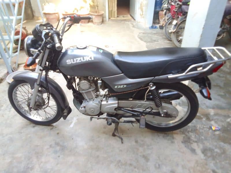 Suzuki 110 model 2015 8