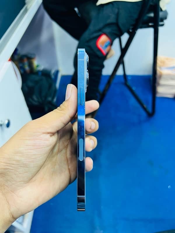 iPhone 13 Pro Max 256 gb non pta 4 month sim work kary g 1