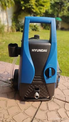 Car Pressure Washer, Excellent Condition, Just used 3 times. 105 Bar