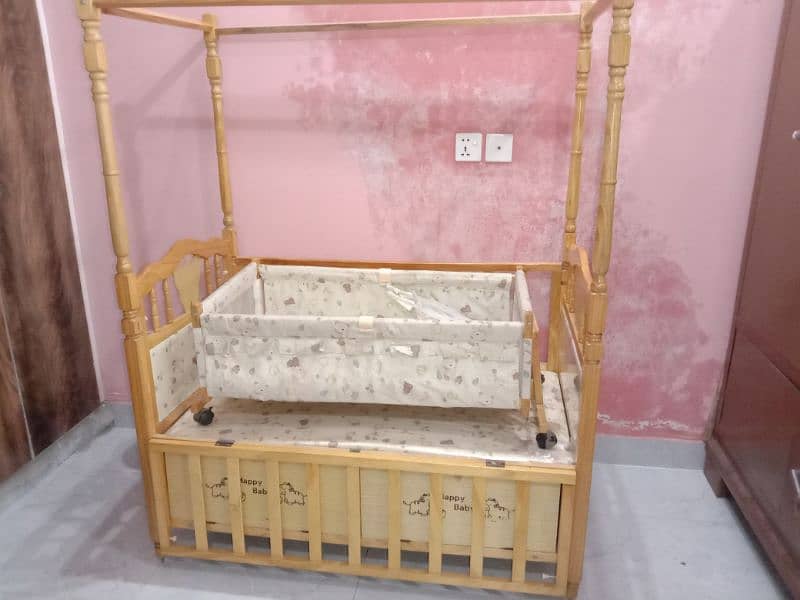 Baby cot with baby swinger 2 in 1 4