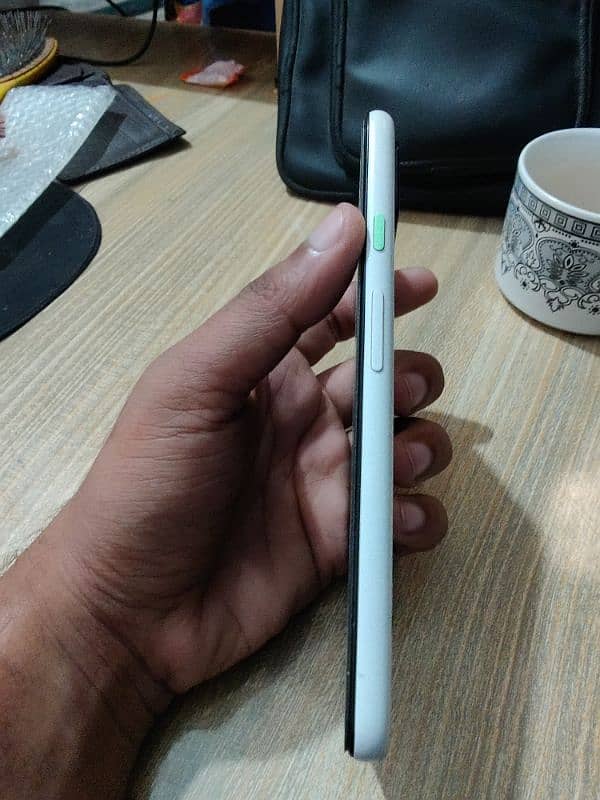 Google pixel 4a5g 1